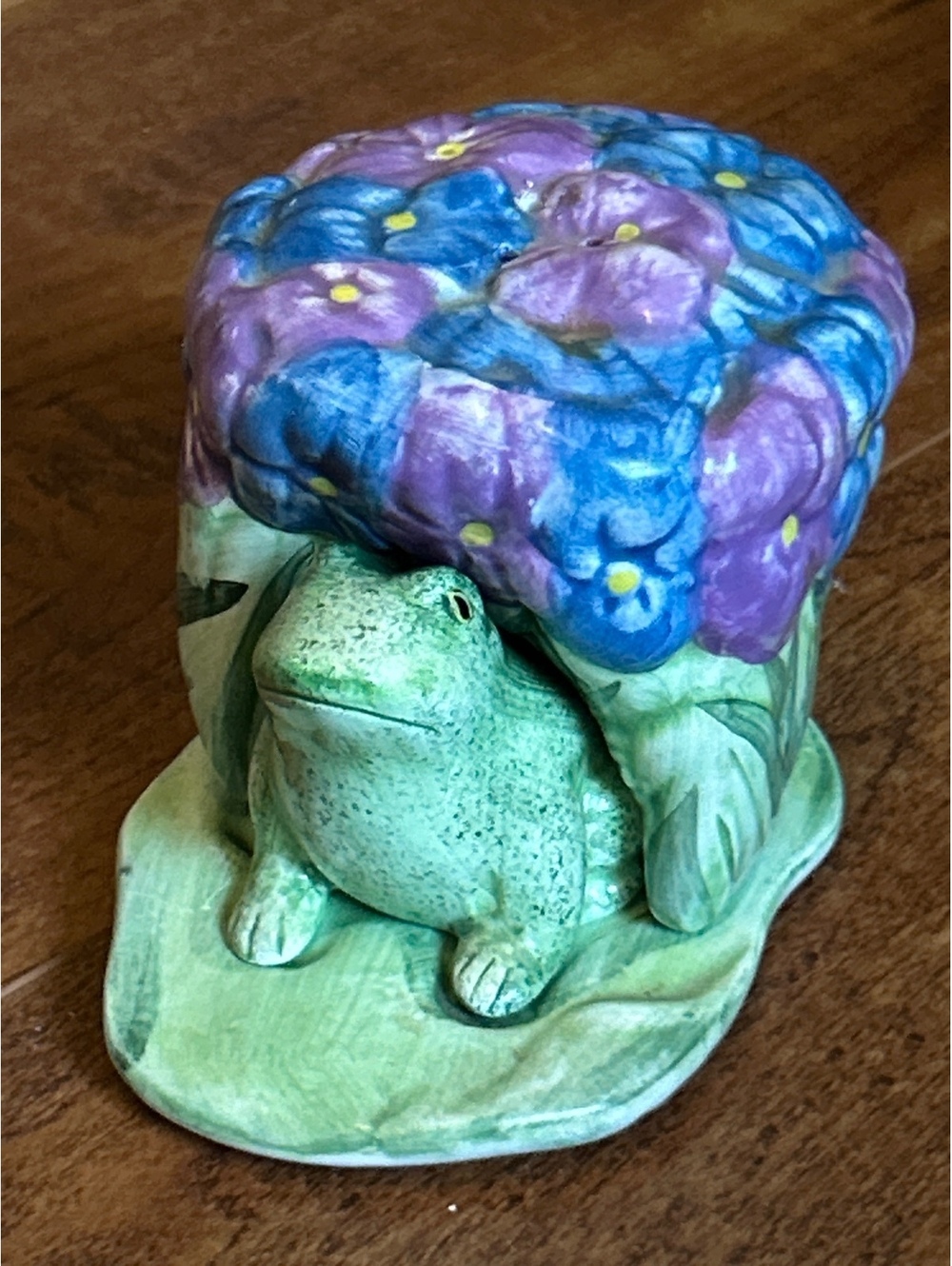 Handcrafted Silvestri Ceramic Frog Figurine with Floral Cover